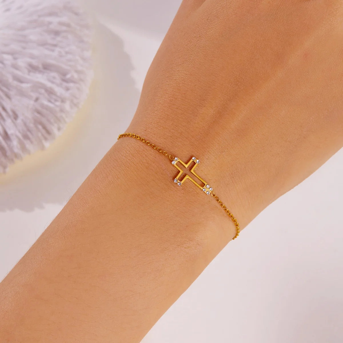 Bracelet et collier fin - Foi minimaliste / Minimalist Faith – Fine Bracelet & Necklace
