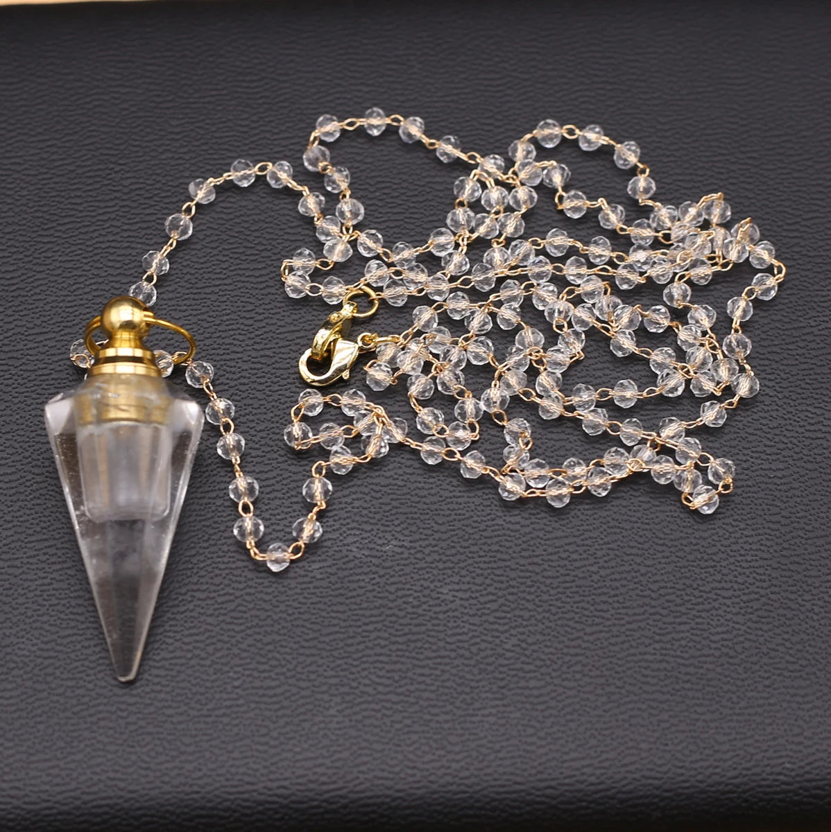 Pendentif Diffuseur d’Huiles Essentielles en Quartz Naturel
Essential Oil Diffuser Necklace in Natural Clear Quartz